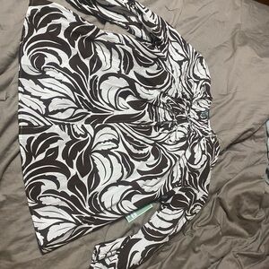 Terra & Sky Monochrome Leaf Print Blouse
